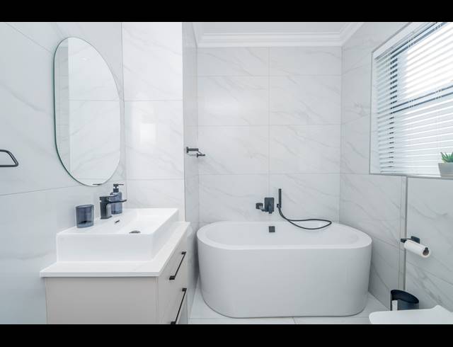 3 BEDROOM HOUSE FOR SALE IN SANDOWN